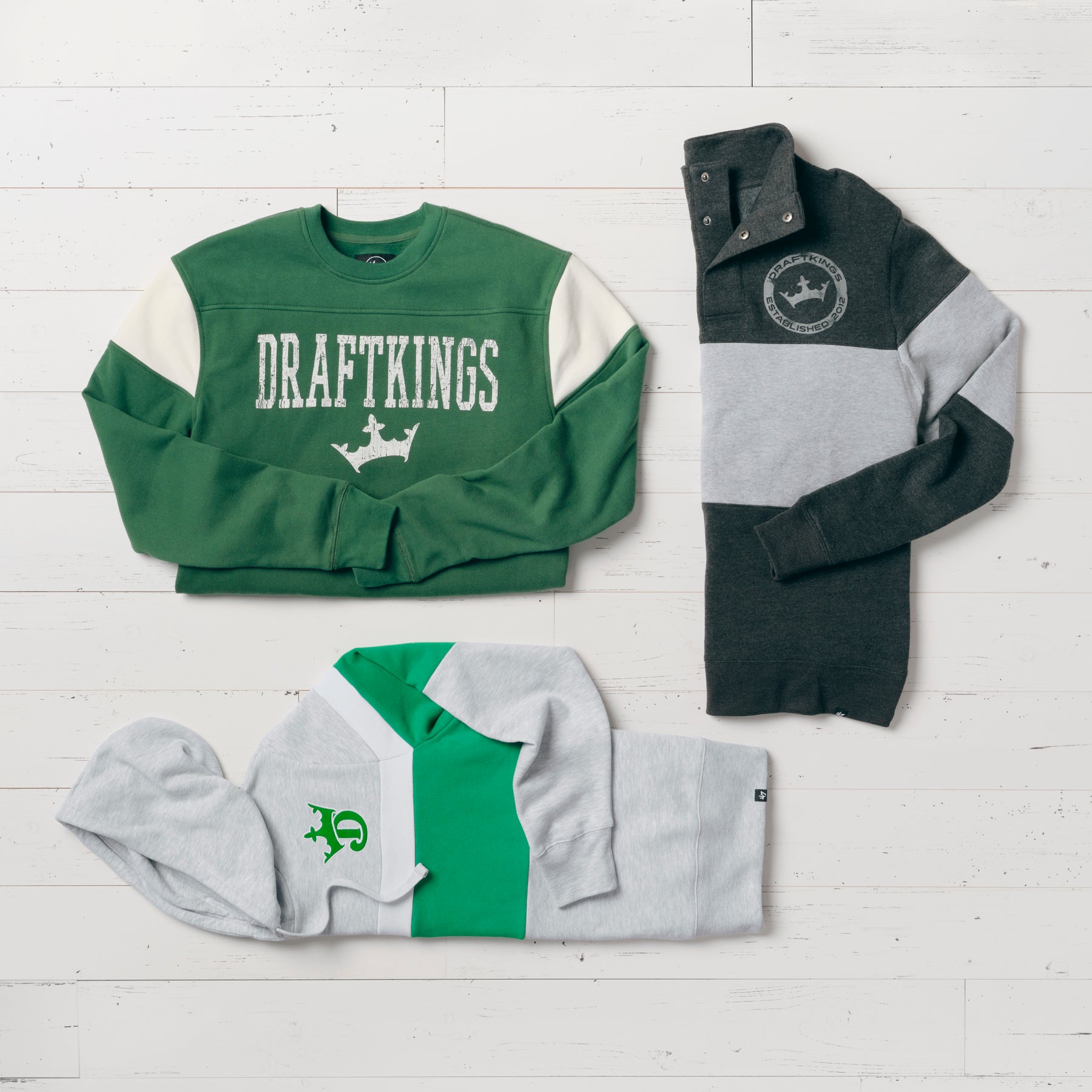 Draftkings Robe Apparel Fit Guide – DraftKings Shop