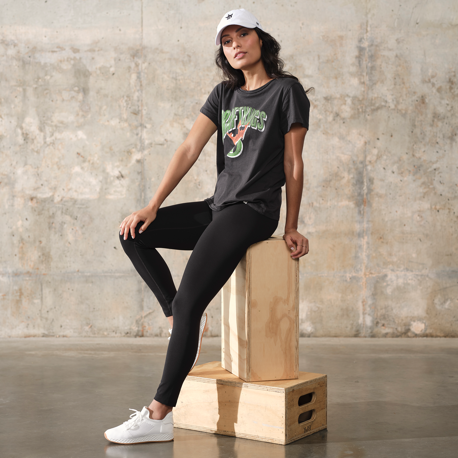Draftkings Robe Apparel Fit Guide – DraftKings Shop