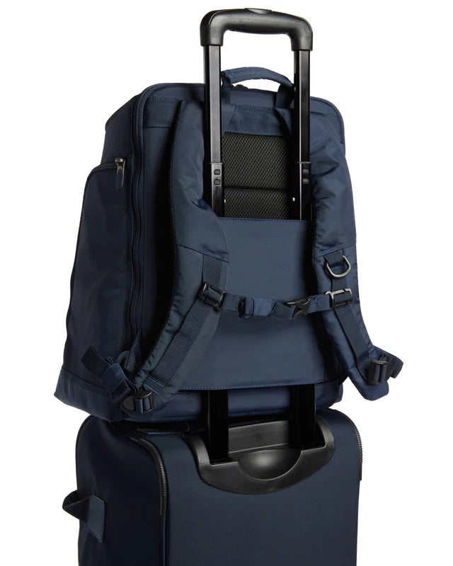 DraftKings x Stitch Golf Birdie Bag